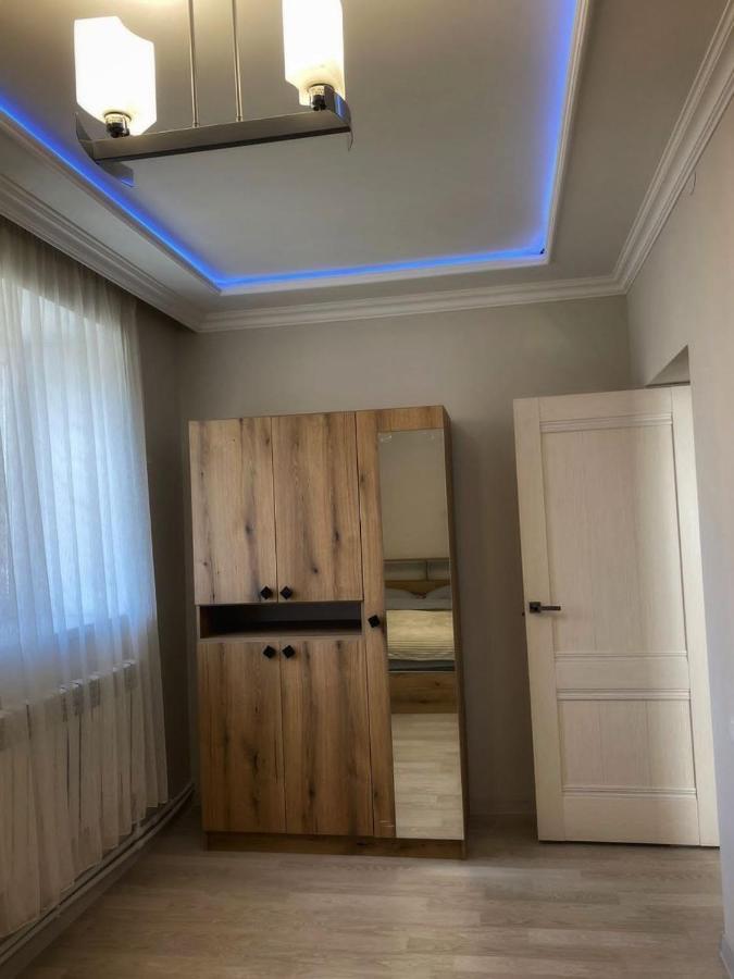 Lidiani Guest House Ґюмрі Екстер'єр фото
