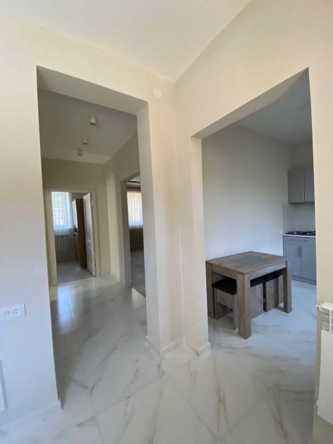 Lidiani Guest House Ґюмрі Екстер'єр фото